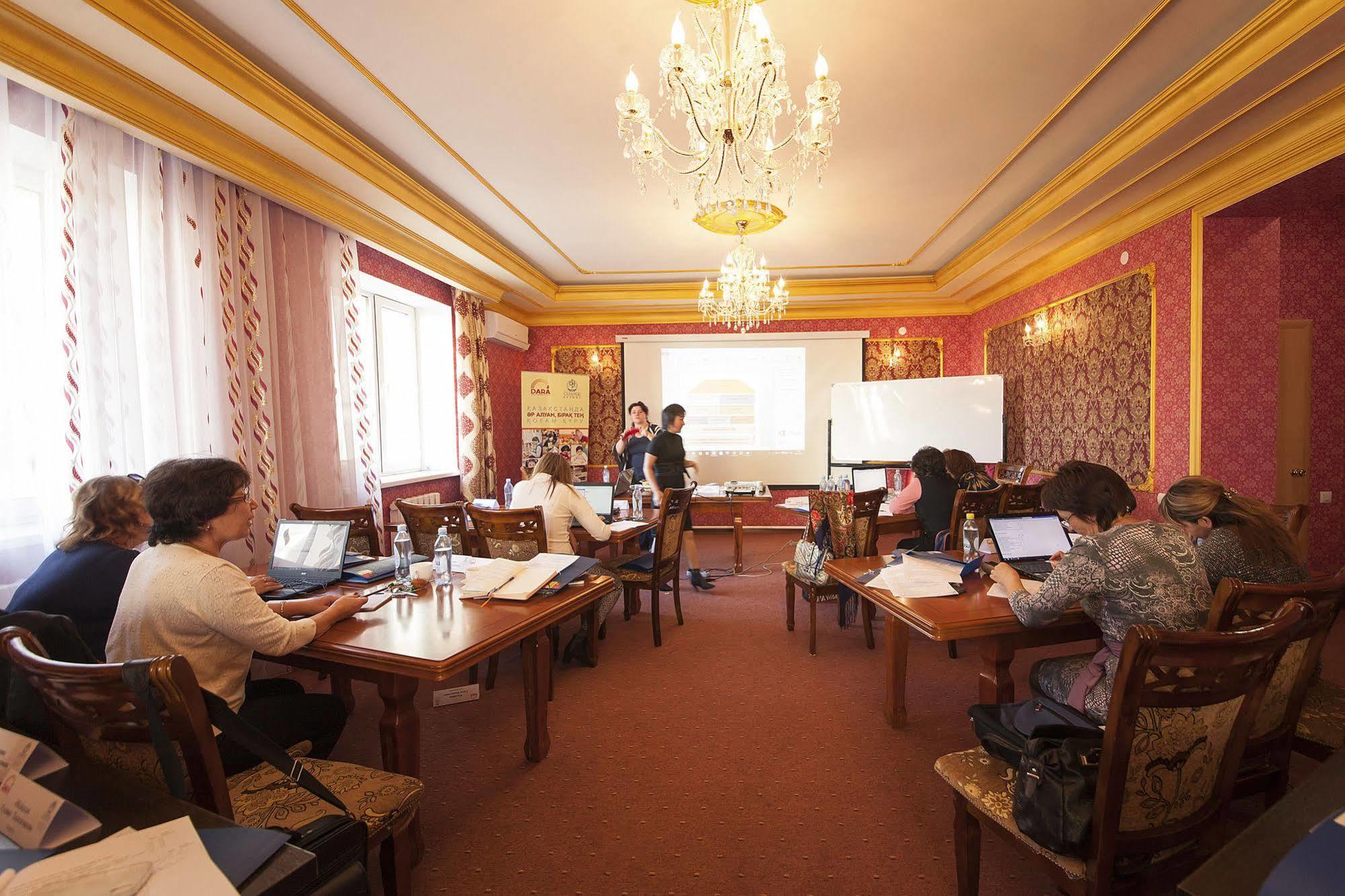 San Marino Hotel Astana 外观 照片